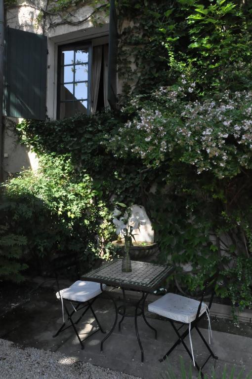 La Demeure Eyguières Exterior foto